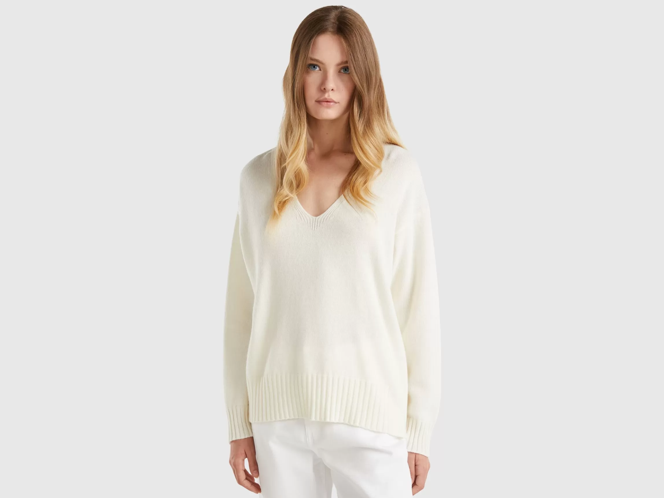 United Colors of Benetton V-neck sweater in wool blend