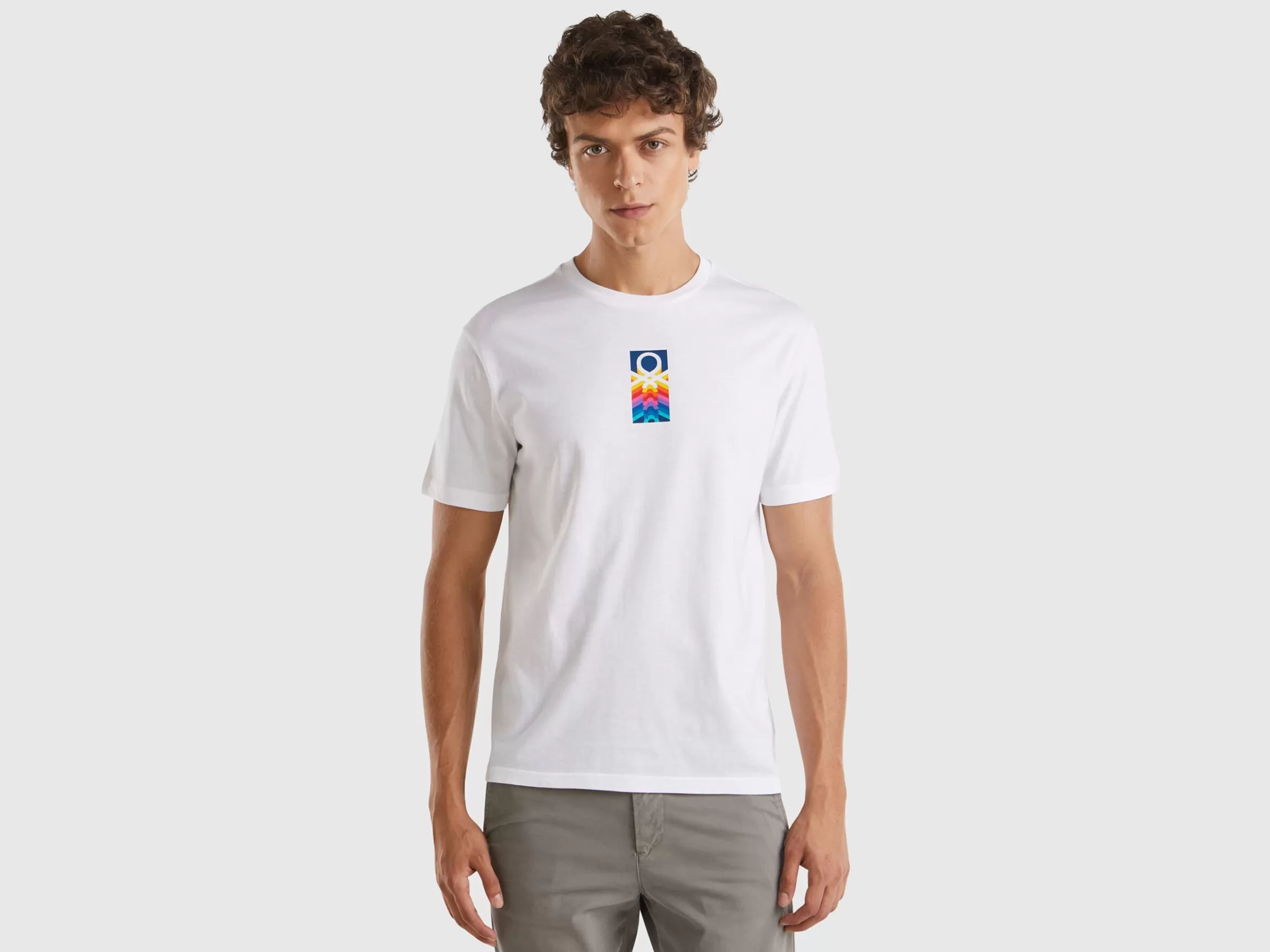 United Colors of Benetton t-shirt in organic cotton with multicolored logo